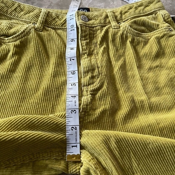 𝅺BDG Urban Outfitters Corduroy Jeans Pants Womens Size 28 Yellow Mom High Rise - Picture 9 of 13